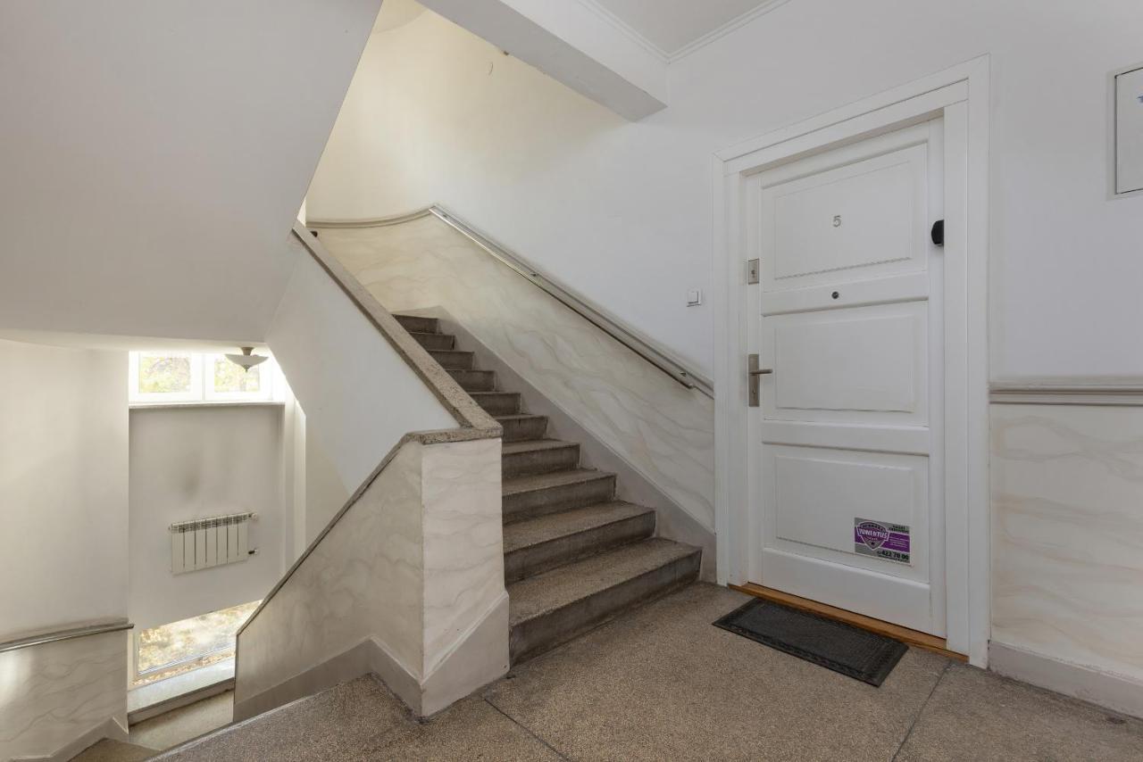 Cosy With Parking In The Centre By Renters * Warszawa